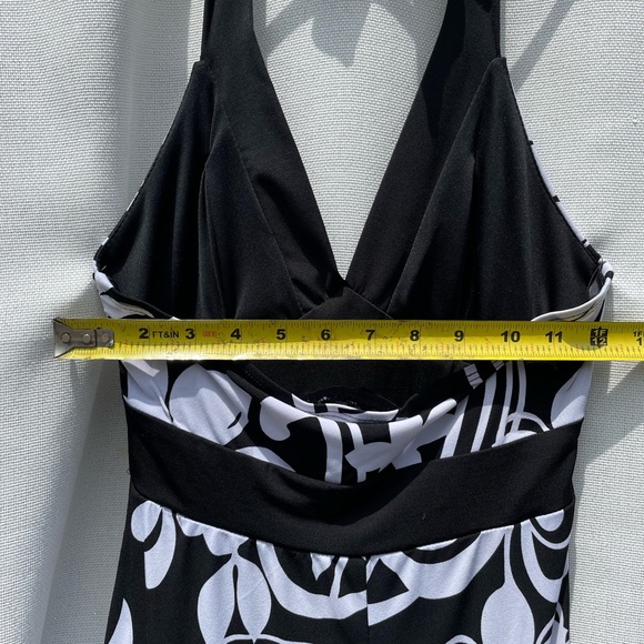 HALTER DRESS - Picture 3 of 8